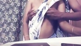 Donna Matura Tamil