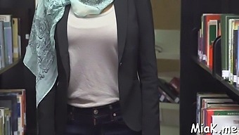 Giovane Ragazza Araba Dà Piacere A Più Cazzi Con Le Sue Mani
