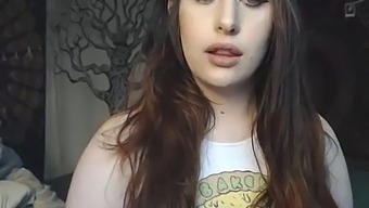 Hayli Haze'S Seductive Solo Show With Bbw Toys