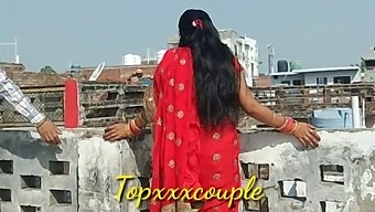 দেশী পাশের বিবাহিত স্ত্রী এই Xxx ভিডিওতে একটি কঠোর চুদাচুদি পায়।