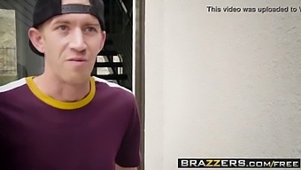 Alexis Fawx E Danny D Sono I Protagonisti Di Una Scena Hot Da Real Wife Stories