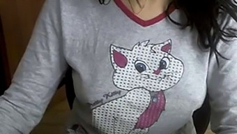 Charming Turkish Cam Model Films Self-Pleasure Session