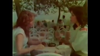 Mogli Turche Vintage: Salaim Day E Azu Okay Nel Porno Classico