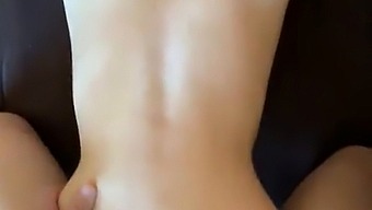 Ragazza Registra E Carica Accidentalmente Un Video Di Sesso Su Un Telefono Hd