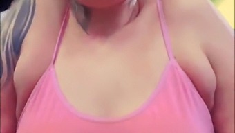 Mi Sono Eccitato In Palestra E Ho Chiesto Al Mio Amico Di Raggiungermi Sotto La Doccia