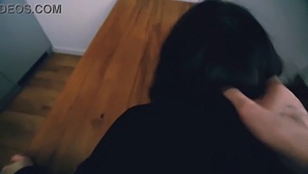 Riempiti La Figa E La Bocca In Questo Video Hot
