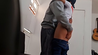 Yoselin, La Mia Cuginastra Colombiana, Sorpresa Da Una Telecamera Segreta