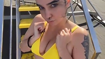 Watch The Erotic Dance On The Beach, Arousing The Swimmers #Kodabratz