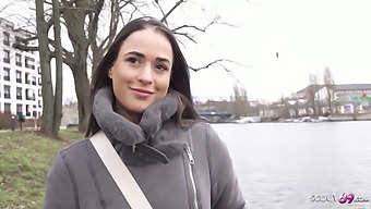 Лидия Маус96, Немецкая Татуированная Красотка С Пышными Формами, Испытывает Жесткий Кастинг-Секс-Сессию.