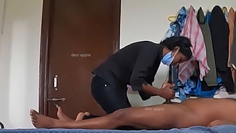 Fine Soddisfacente Per Un Massaggio Al Pene