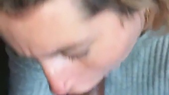 My Girlfriend Gives A Deepthroat And Receives My Ejaculation Inside Her Mouth