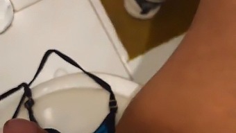 Mogen Latina Förför Och Suger Kuk I Hemgjord Video